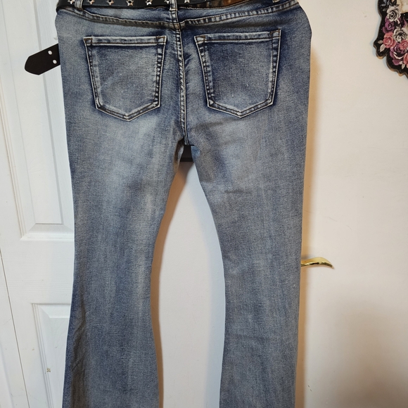 🔥 Vintage Y2K Goth Cross Patch Flare Jeans 🔥 - Picture 6 of 6